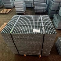 Решетчатый прессованный настил P Zn 33x33 / 30x5 мм Ст3 СТО 23083253-003-2008